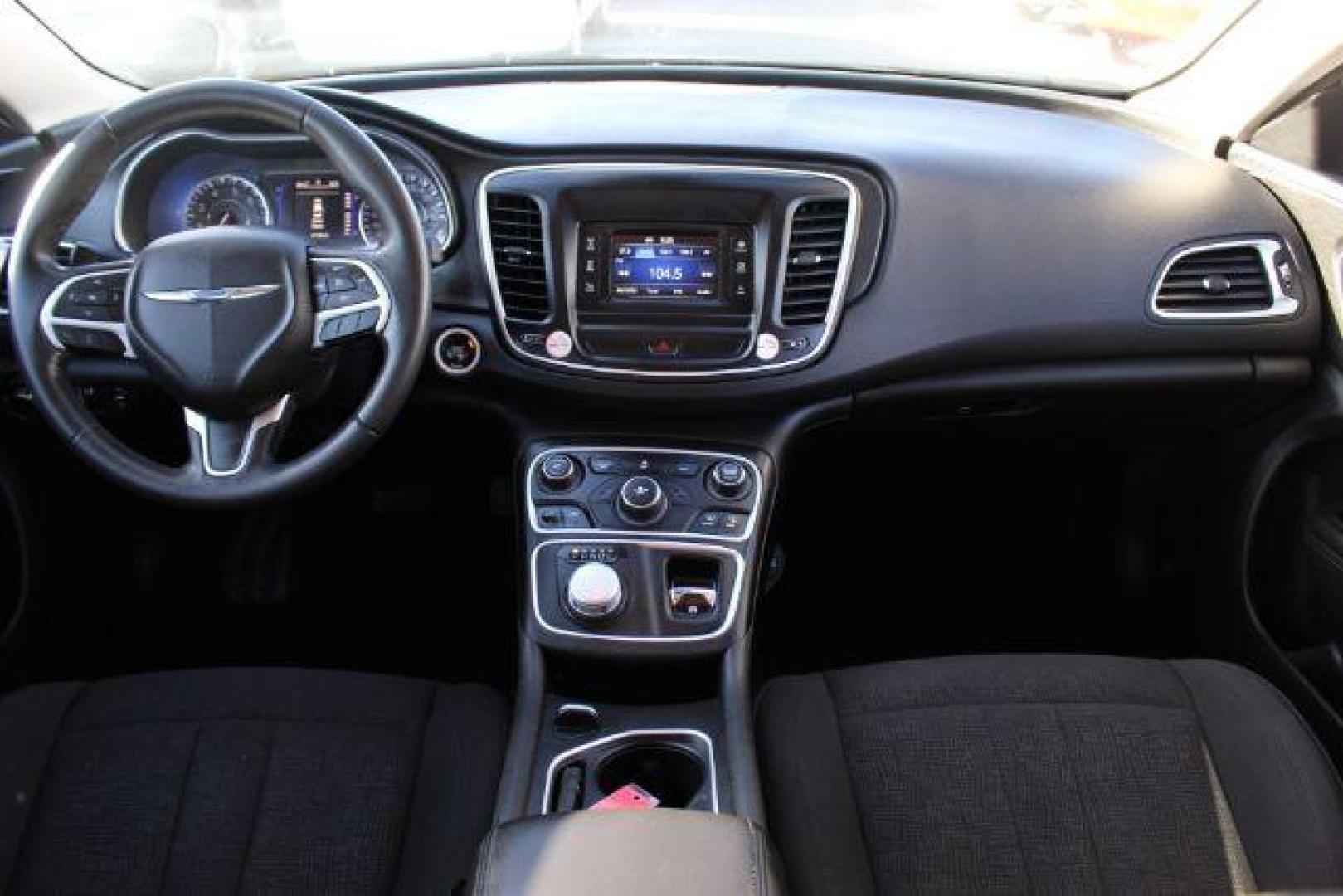 2015 GRAY Chrysler 200 Limited (1C3CCCAB8FN) with an 2.4L L4 DOHC 16V engine, 9-Speed Automatic transmission, located at 2715 W Pioneer Pkwy, Arlington, TX, 76013, (817) 265-9009, 32.710262, -97.153236 - Photo#11