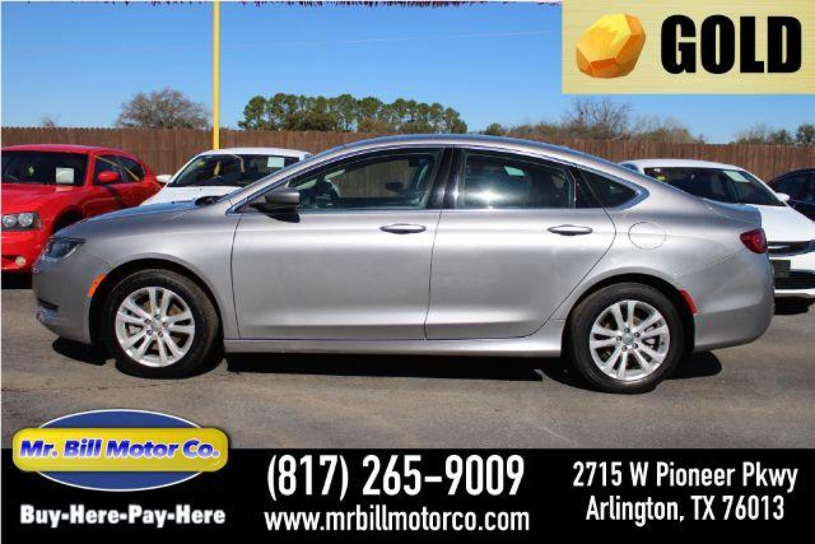 2016 GRAY Chrysler 200 Limited (1C3CCCAB6GN) with an 2.4L L4 DOHC 16V engine, 9-Speed Automatic transmission, located at 2715 W Pioneer Pkwy, Arlington, TX, 76013, (817) 265-9009, 32.710262, -97.153236 - Photo#0