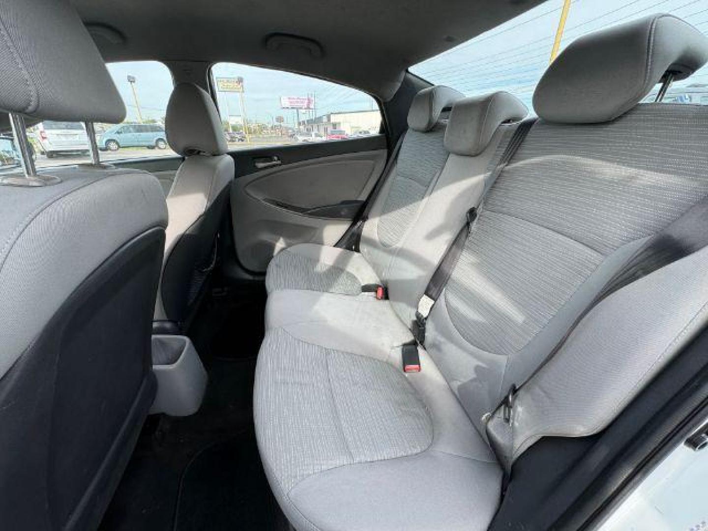 2016 WHITE Hyundai Accent SE 4-Door 6A (KMHCT4AE9GU) with an 1.6L L4 DOHC 16V engine, 6-Speed Automatic transmission, located at 2715 W Pioneer Pkwy, Arlington, TX, 76013, (817) 265-9009, 32.710262, -97.153236 - Photo#11