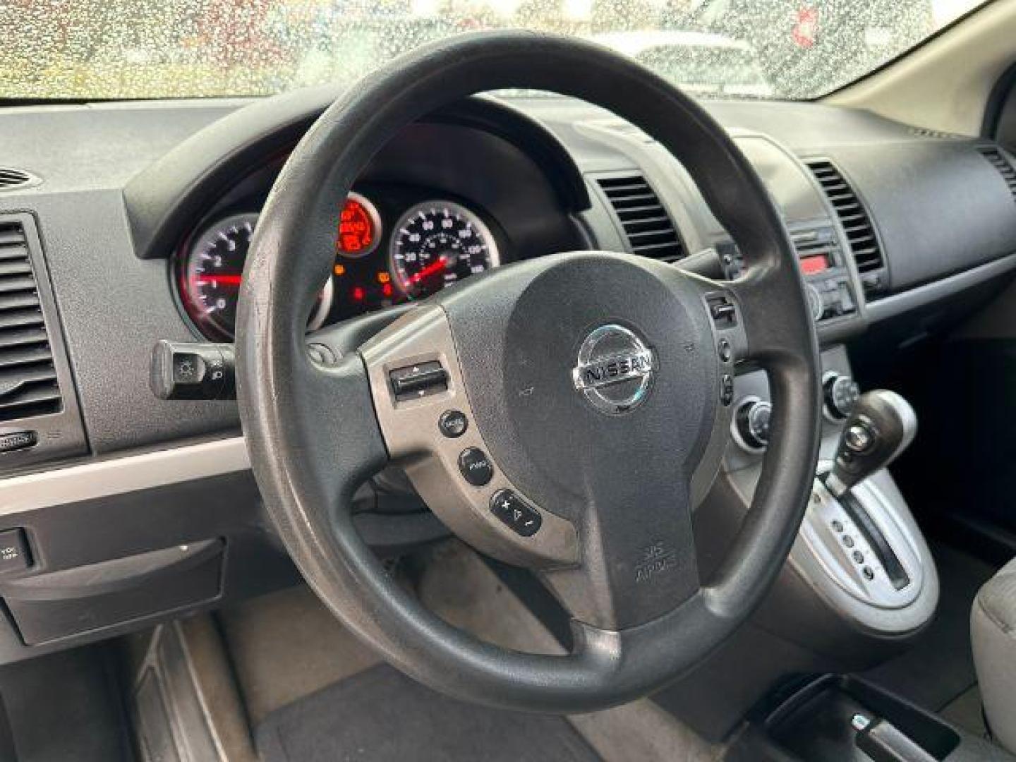 2011 WHITE Nissan Sentra 2.0 S (3N1AB6AP0BL) with an 2.0L L4 DOHC 16V engine, located at 2715 W Pioneer Pkwy, Arlington, TX, 76013, (817) 265-9009, 32.710262, -97.153236 - Photo#14