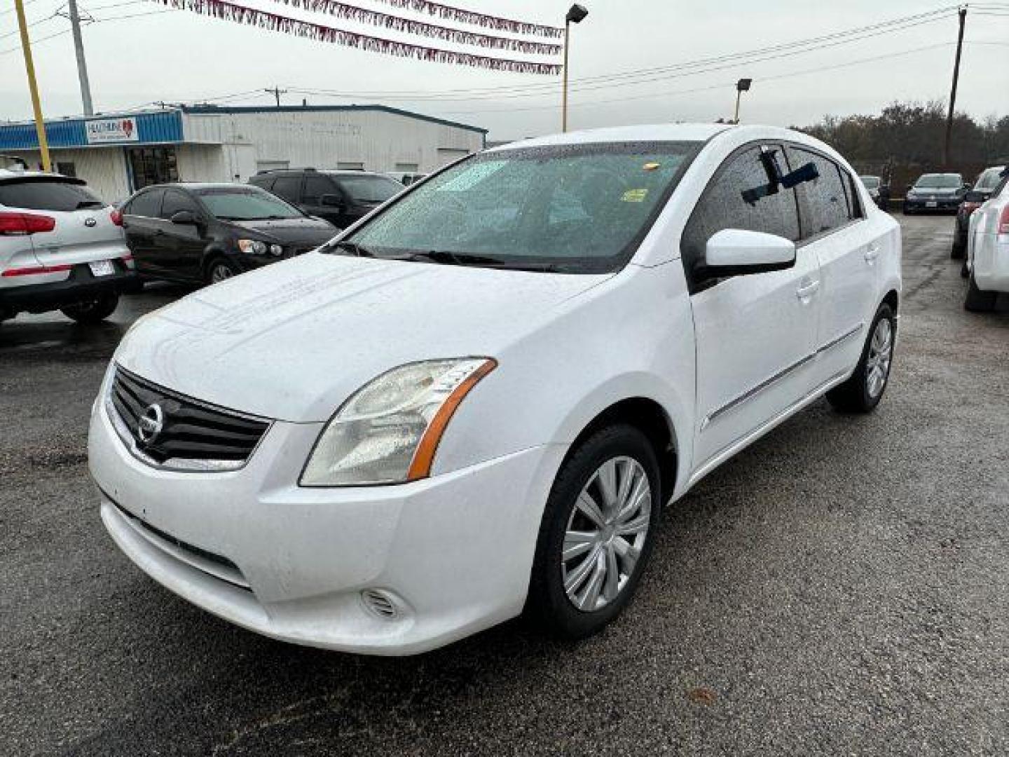 2011 WHITE Nissan Sentra 2.0 S (3N1AB6AP0BL) with an 2.0L L4 DOHC 16V engine, located at 2715 W Pioneer Pkwy, Arlington, TX, 76013, (817) 265-9009, 32.710262, -97.153236 - Photo#2