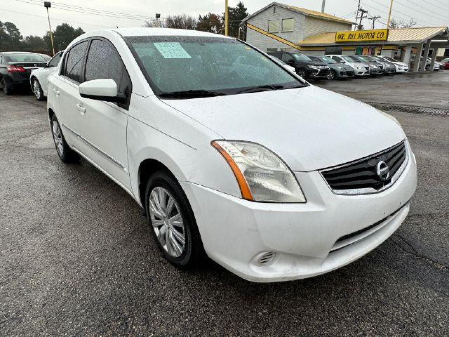 2011 WHITE Nissan Sentra 2.0 S (3N1AB6AP0BL) with an 2.0L L4 DOHC 16V engine, located at 2715 W Pioneer Pkwy, Arlington, TX, 76013, (817) 265-9009, 32.710262, -97.153236 - Photo#4