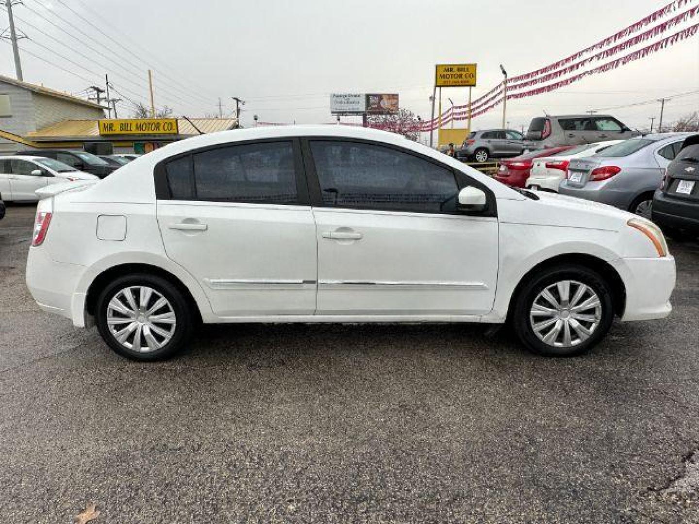 2011 WHITE Nissan Sentra 2.0 S (3N1AB6AP0BL) with an 2.0L L4 DOHC 16V engine, located at 2715 W Pioneer Pkwy, Arlington, TX, 76013, (817) 265-9009, 32.710262, -97.153236 - Photo#5