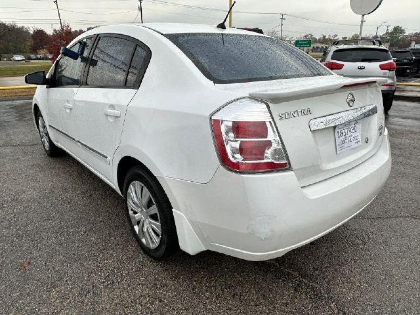 2011 WHITE Nissan Sentra 2.0 S (3N1AB6AP0BL) with an 2.0L L4 DOHC 16V engine, located at 2715 W Pioneer Pkwy, Arlington, TX, 76013, (817) 265-9009, 32.710262, -97.153236 - Photo#8