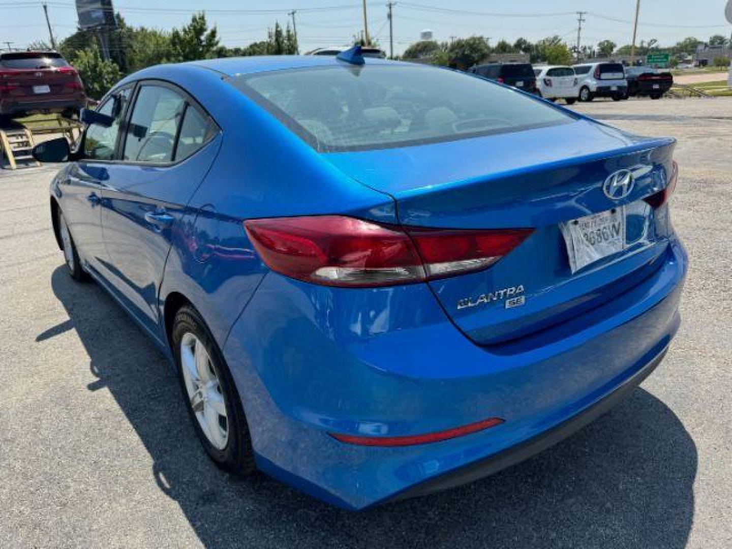 2017 BLUE Hyundai Elantra SE 6AT (5NPD74LF6HH) with an 1.8L L4 DOHC 16V engine, 6-Speed Automatic transmission, located at 2715 W Pioneer Pkwy, Arlington, TX, 76013, (817) 265-9009, 32.710262, -97.153236 - Photo#8