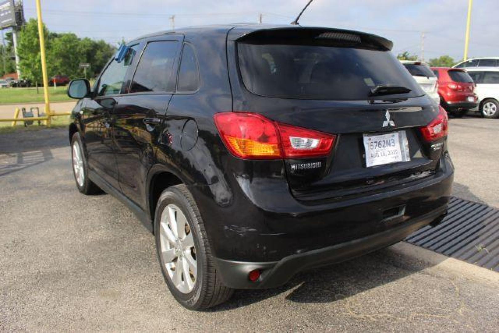 2013 BLACK Mitsubishi Outlander Sport ES 2WD (4A4AP3AU1DE) with an 2.0L L4 DOHC 16V engine, located at 2715 W Pioneer Pkwy, Arlington, TX, 76013, (817) 265-9009, 32.710262, -97.153236 - Photo#7