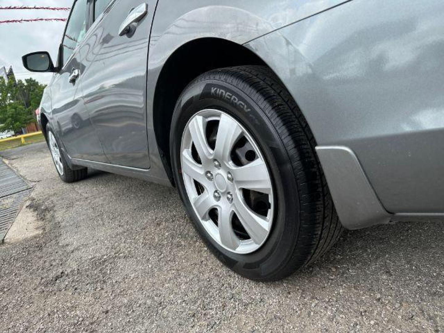 2019 GRAY Nissan Sentra S 6MT (3N1AB7AP3KY) with an 1.8L L4 SFI DOHC 16 engine, 6-Speed Manual transmission, located at 2715 W Pioneer Pkwy, Arlington, TX, 76013, (817) 265-9009, 32.710262, -97.153236 - Photo#9