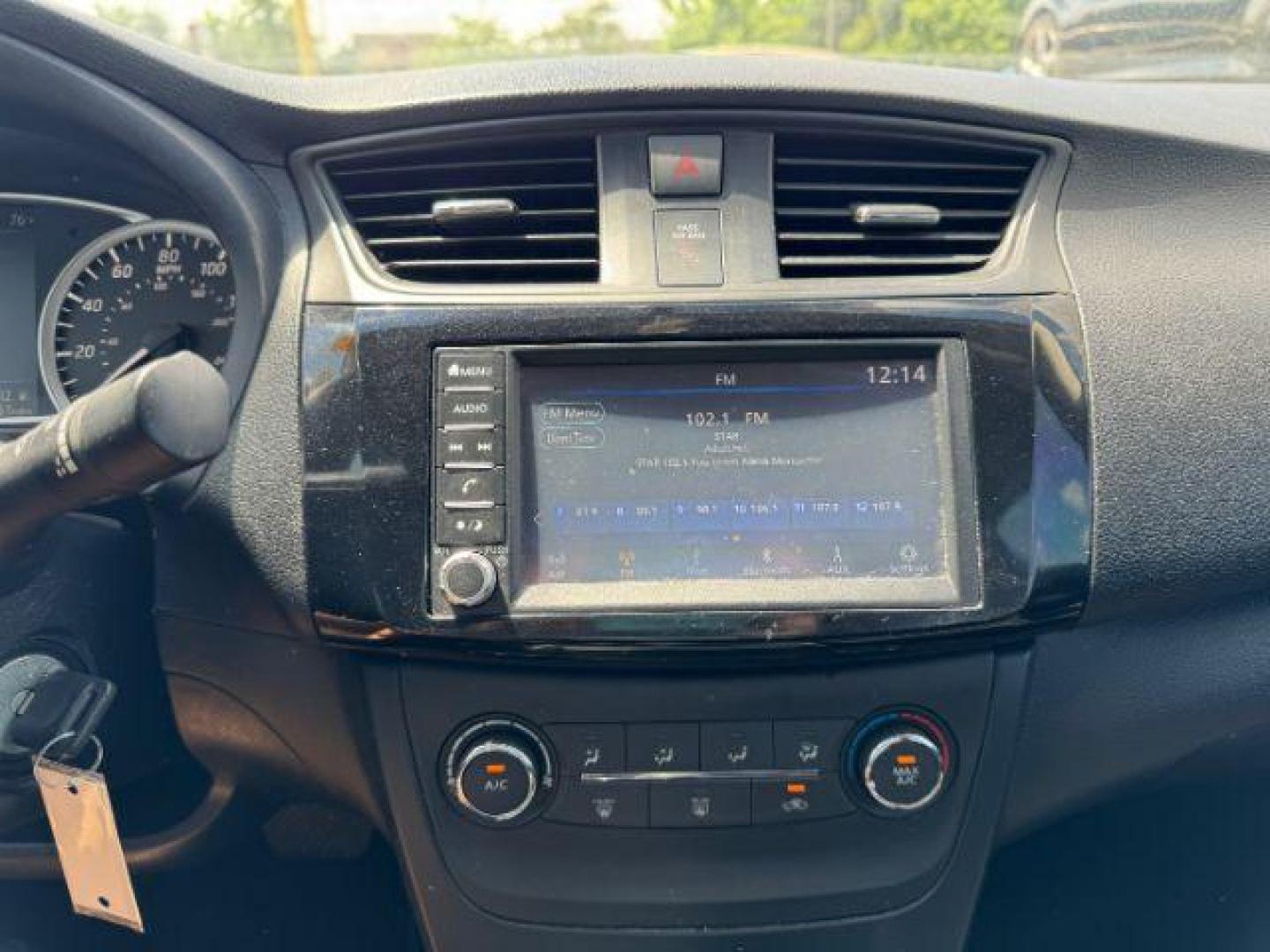 2019 BLACK Nissan Sentra SL (3N1AB7AP1KY) with an 1.8L L4 SFI DOHC 16V engine, Continuously Variable Transmission transmission, located at 2715 W Pioneer Pkwy, Arlington, TX, 76013, (817) 265-9009, 32.710262, -97.153236 - Photo#17