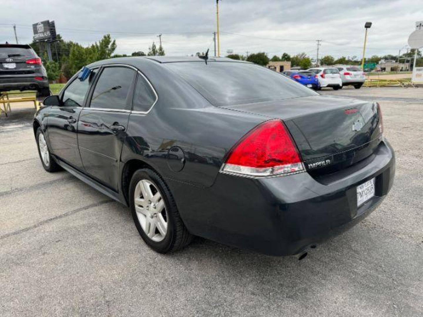 2013 GRAY Chevrolet Impala LS (Fleet) (2G1WF5E31D1) with an 3.6L V6 DOHC 16V FFV engine, 6-Speed Automatic transmission, located at 2715 W Pioneer Pkwy, Arlington, TX, 76013, (817) 265-9009, 32.710262, -97.153236 - Photo#9