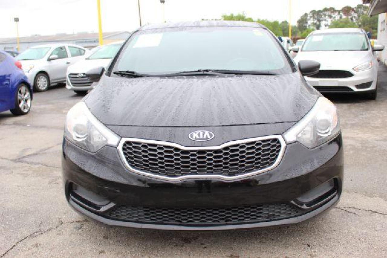 2014 BLACK Kia Forte LX A6 (KNAFK4A66E5) with an 1.8L L4 DOHC 16V engine, 6-Speed Automatic transmission, located at 2715 W Pioneer Pkwy, Arlington, TX, 76013, (817) 265-9009, 32.710262, -97.153236 - Photo#3