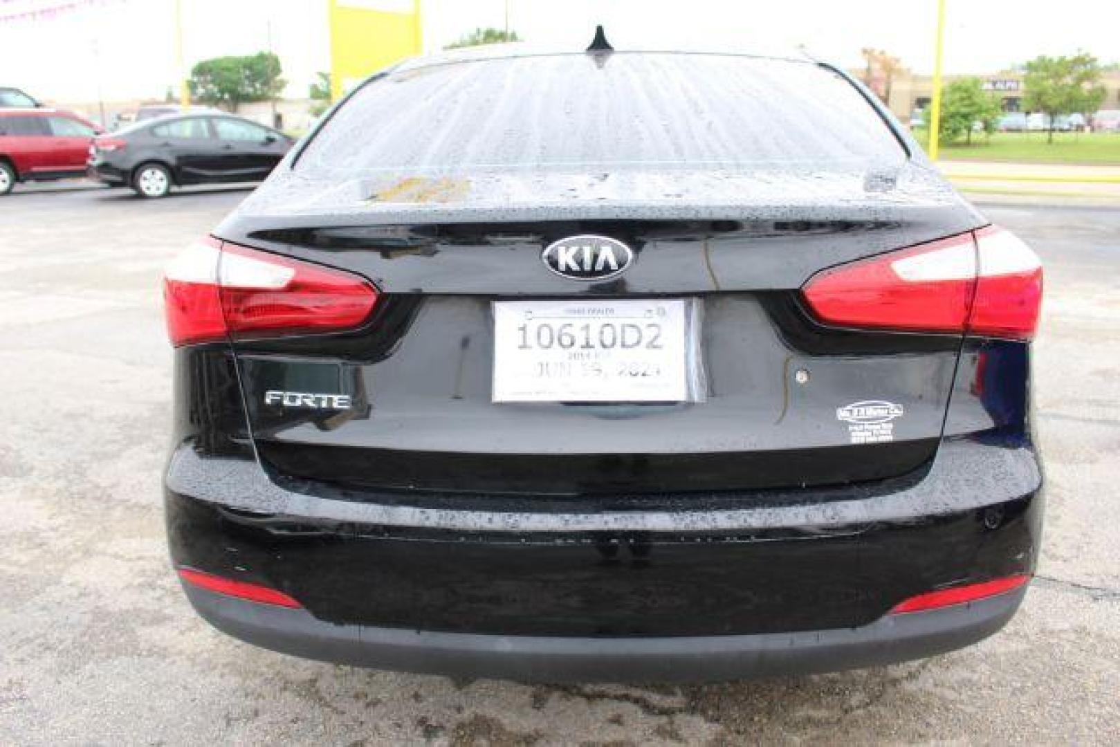 2014 BLACK Kia Forte LX A6 (KNAFK4A66E5) with an 1.8L L4 DOHC 16V engine, 6-Speed Automatic transmission, located at 2715 W Pioneer Pkwy, Arlington, TX, 76013, (817) 265-9009, 32.710262, -97.153236 - Photo#6