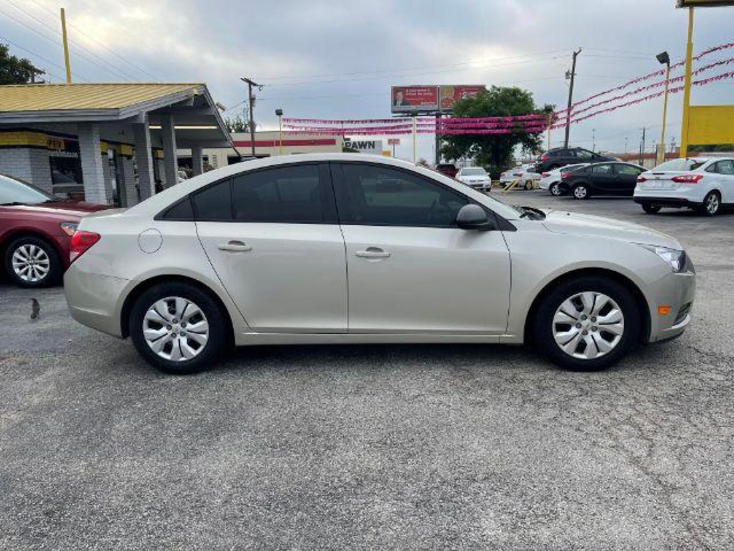 2014 GOLD Chevrolet Cruze LS Auto (1G1PA5SH6E7) with an 1.8L L4 DOHC 16V FFV engine, 6-Speed Automatic transmission, located at 2715 W Pioneer Pkwy, Arlington, TX, 76013, (817) 265-9009, 32.710262, -97.153236 - Photo#5