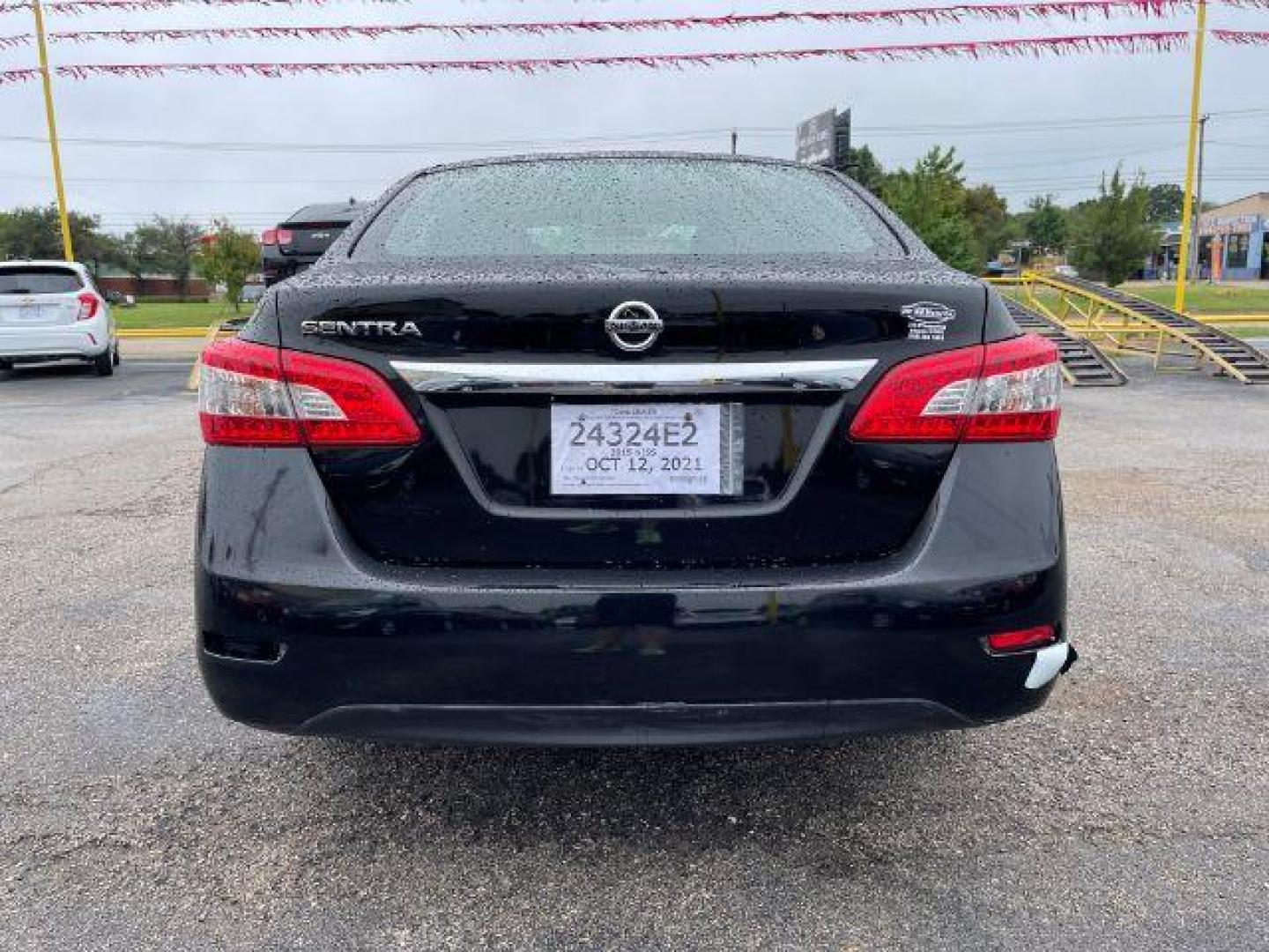 2015 Black Nissan Sentra S CVT (3N1AB7AP4FY) with an 1.8L L4 SFI DOHC 16 engine, Continuously Variabl transmission, located at 2715 W Pioneer Pkwy, Arlington, TX, 76013, (817) 265-9009, 32.710262, -97.153236 - Photo#7