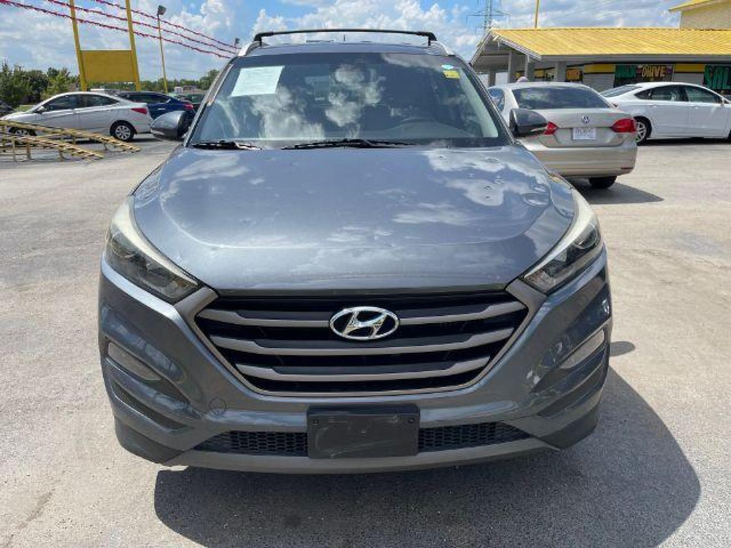 2016 GRAY Hyundai Tucson Eco (KM8J33A28GU) with an 1.6L L4 DOHC 16V engine, 7-Speed Automatic transmission, located at 2715 W Pioneer Pkwy, Arlington, TX, 76013, (817) 265-9009, 32.710262, -97.153236 - Photo#3