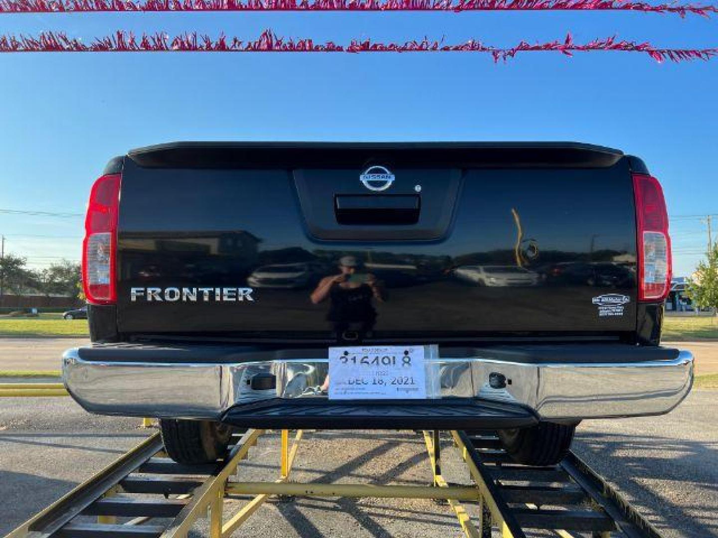 2013 BLACK Nissan Frontier S King Cab 2WD (1N6BD0CT6DN) with an 2.5L L4 DOHC 16V engine, 5-Speed Manual transmission, located at 2715 W Pioneer Pkwy, Arlington, TX, 76013, (817) 265-9009, 32.710262, -97.153236 - Photo#6