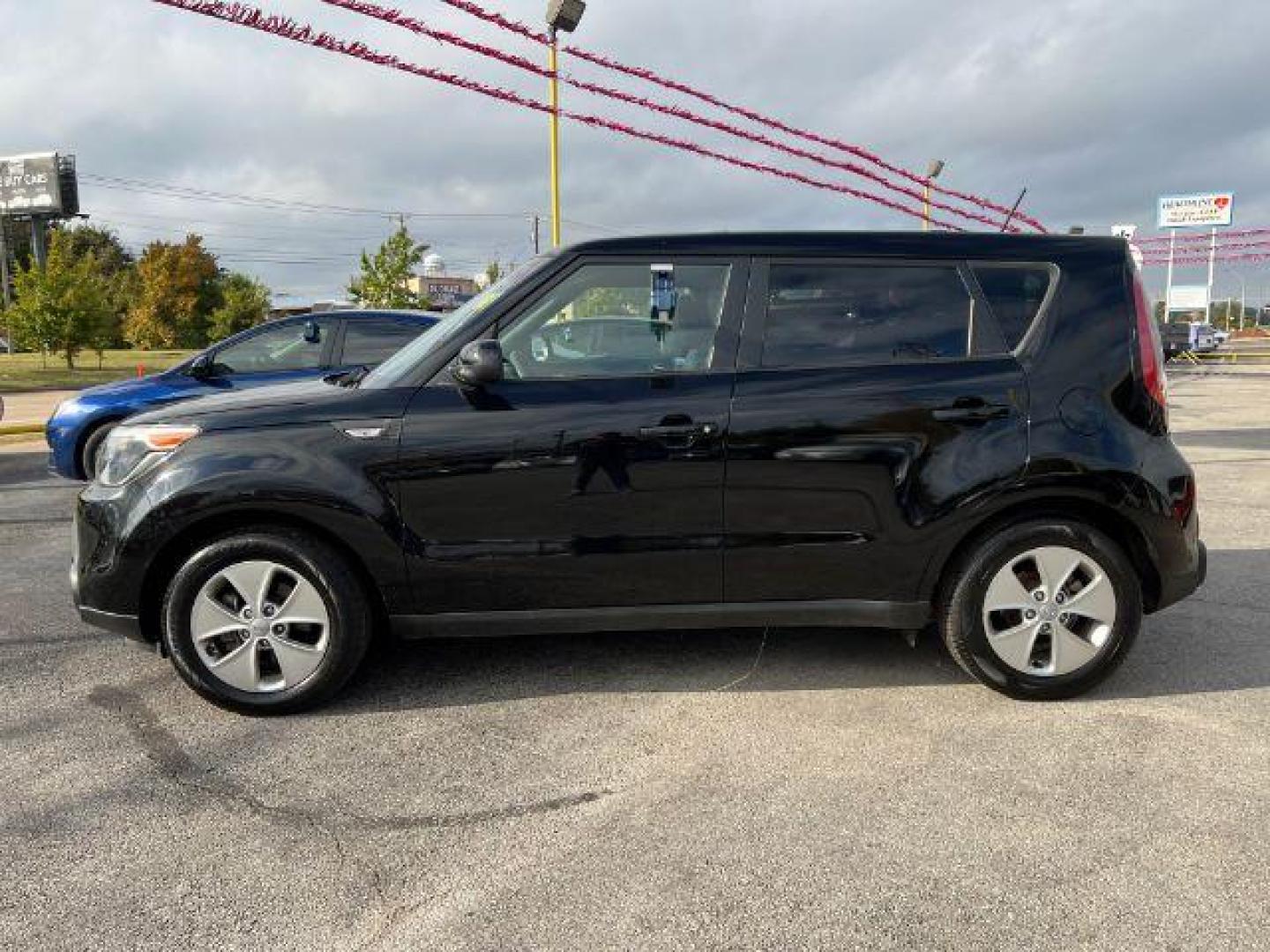 2014 BLACK Kia Soul Base (KNDJN2A22E7) with an 1.6L L4 DOHC 16V engine, located at 2715 W Pioneer Pkwy, Arlington, TX, 76013, (817) 265-9009, 32.710262, -97.153236 - Photo#1