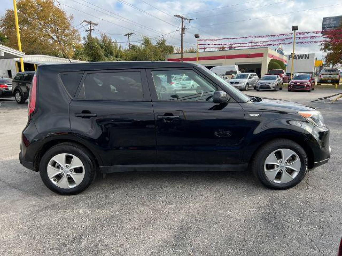 2014 BLACK Kia Soul Base (KNDJN2A22E7) with an 1.6L L4 DOHC 16V engine, located at 2715 W Pioneer Pkwy, Arlington, TX, 76013, (817) 265-9009, 32.710262, -97.153236 - Photo#5