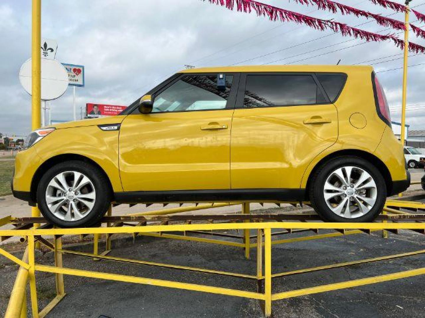 2014 YELLOW Kia Soul + (KNDJP3A55E7) with an 2.0L L4 DOHC 16V engine, 6-Speed Automatic transmission, located at 2715 W Pioneer Pkwy, Arlington, TX, 76013, (817) 265-9009, 32.710262, -97.153236 - Photo#1