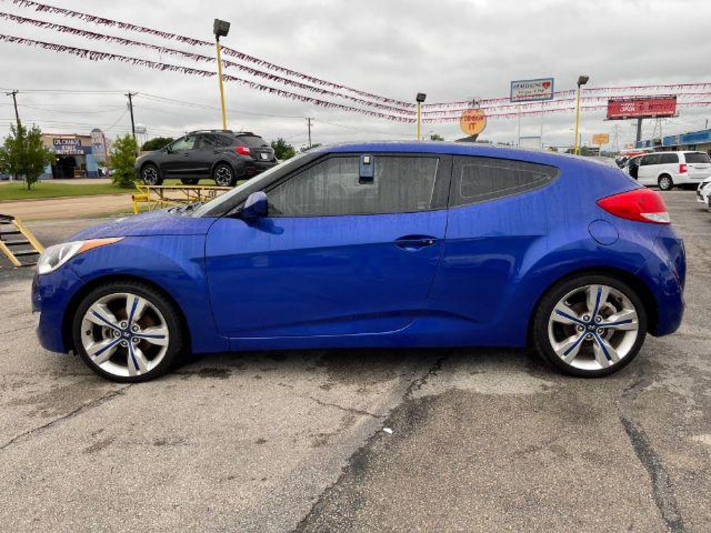 2016 BLUE Hyundai Veloster Base 6MT (KMHTC6AD7GU) with an 1.6L L4 DOHC 16V engine, located at 2715 W Pioneer Pkwy, Arlington, TX, 76013, (817) 265-9009, 32.710262, -97.153236 - Photo#1