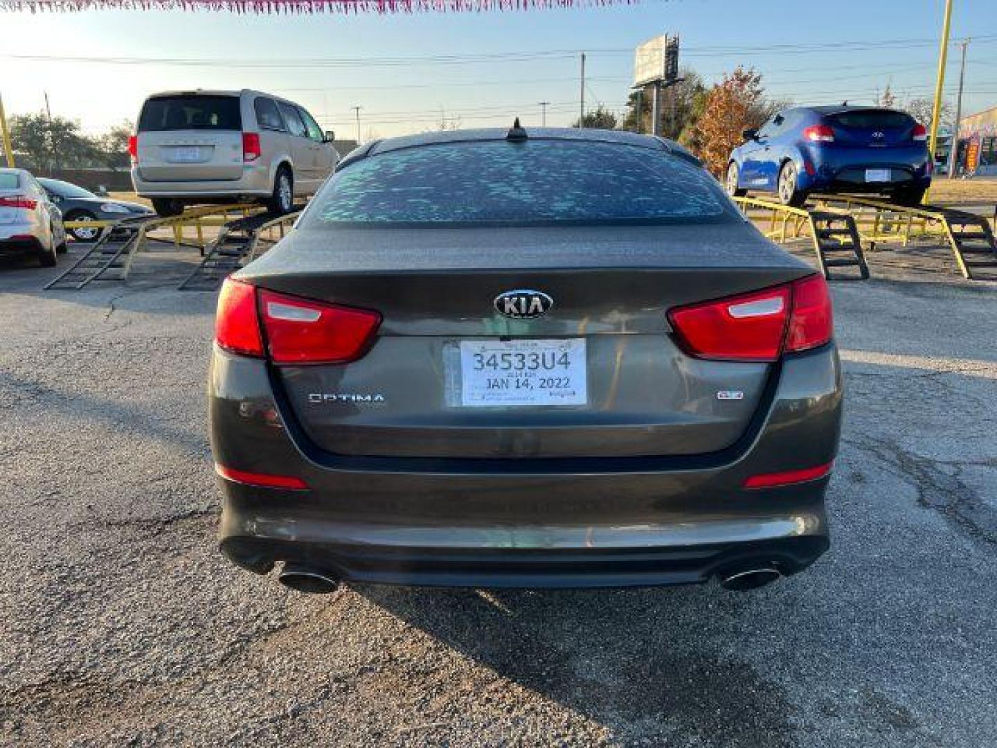 2014 GRAY Kia Optima LX (5XXGM4A76EG) with an 2.4L L4 DOHC 16V engine, 6-Speed Automatic transmission, located at 2715 W Pioneer Pkwy, Arlington, TX, 76013, (817) 265-9009, 32.710262, -97.153236 - Photo#7