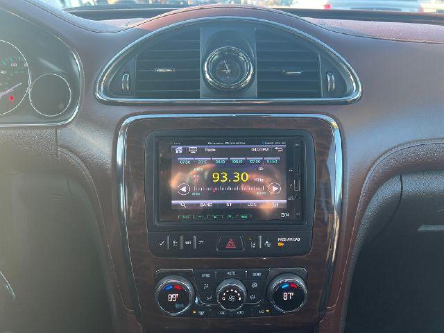 2014 WHITE Buick Enclave Premium FWD (5GAKRCKDXEJ) with an 3.6L V6 DOHC 24V engine, 6-Speed Automatic Ov transmission, located at 2715 W Pioneer Pkwy, Arlington, TX, 76013, (817) 265-9009, 32.710262, -97.153236 - Photo#20