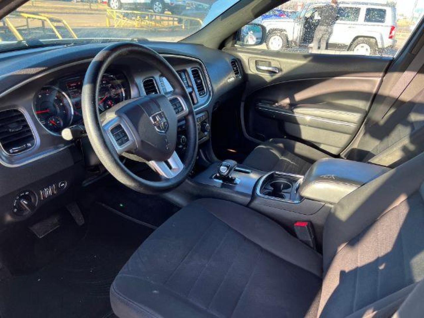 2014 WHITE Dodge Charger SE (2C3CDXBGXEH) with an 3.6L V6 DOHC 24V engine, 5-Speed Automatic transmission, located at 2715 W Pioneer Pkwy, Arlington, TX, 76013, (817) 265-9009, 32.710262, -97.153236 - Photo#15