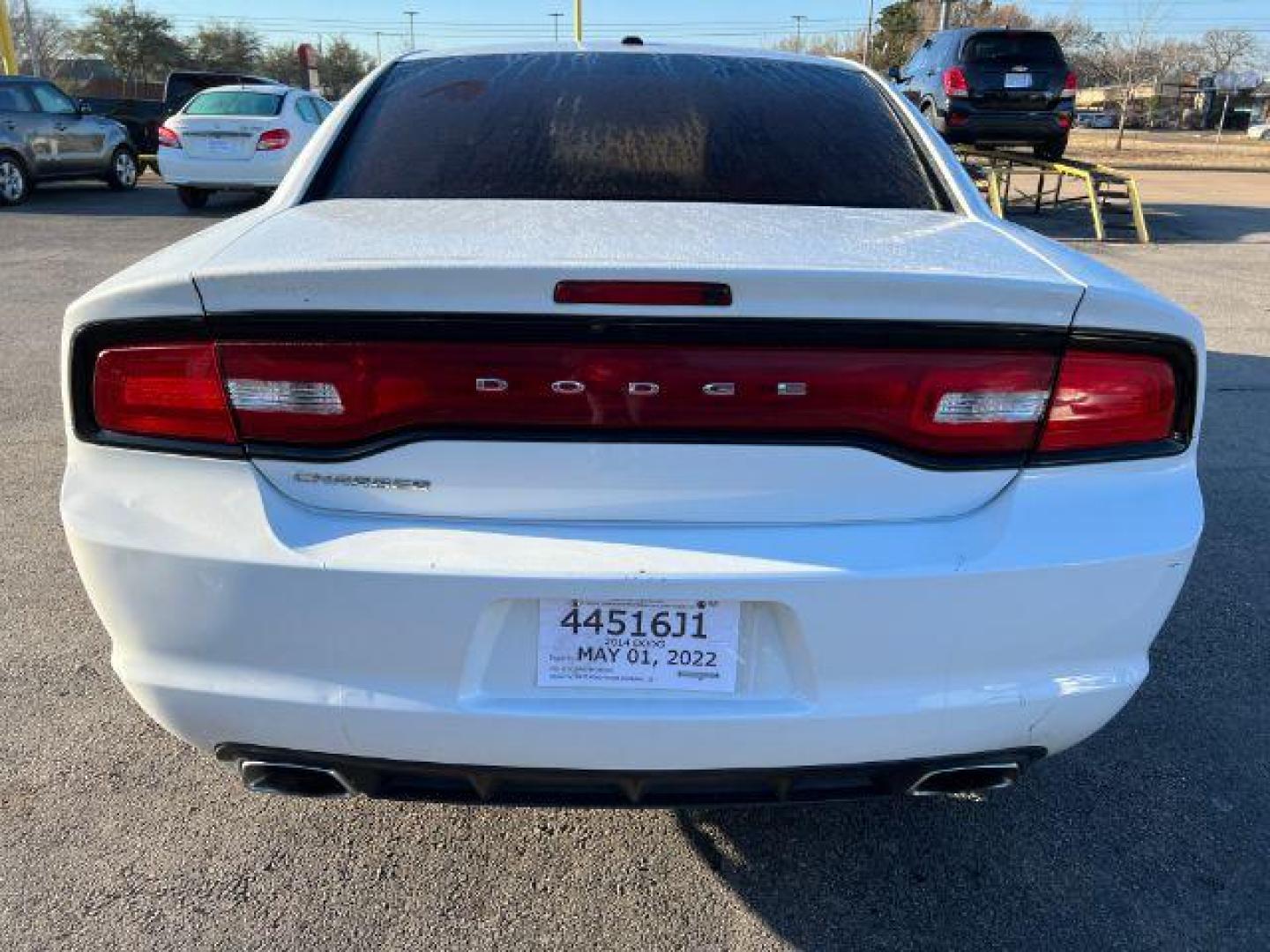 2014 WHITE Dodge Charger SE (2C3CDXBGXEH) with an 3.6L V6 DOHC 24V engine, 5-Speed Automatic transmission, located at 2715 W Pioneer Pkwy, Arlington, TX, 76013, (817) 265-9009, 32.710262, -97.153236 - Photo#6