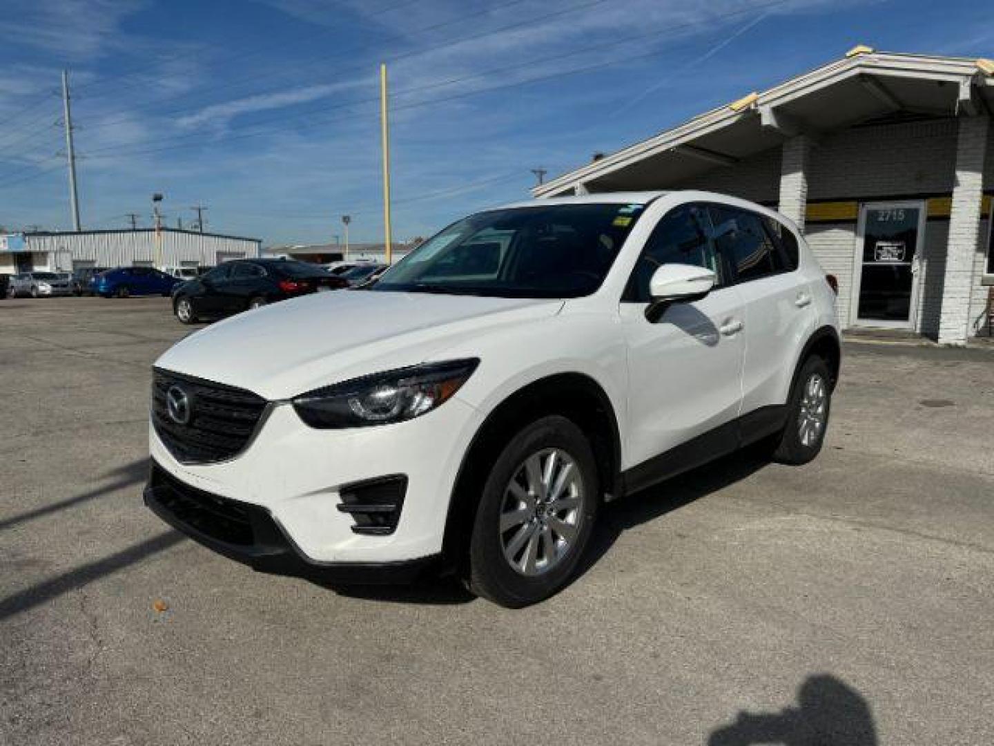 2016 White Mazda CX-5 Touring (JM3KE2CY5G0) with an 2.5L L4 DOHC 16V engine, 6-Speed Automatic transmission, located at 2715 W Pioneer Pkwy, Arlington, TX, 76013, (817) 265-9009, 32.710262, -97.153236 - Photo#2