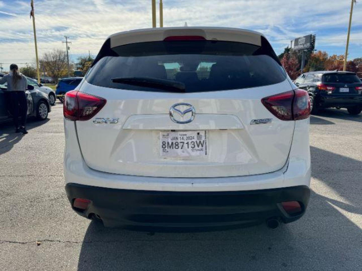 2016 White Mazda CX-5 Touring (JM3KE2CY5G0) with an 2.5L L4 DOHC 16V engine, 6-Speed Automatic transmission, located at 2715 W Pioneer Pkwy, Arlington, TX, 76013, (817) 265-9009, 32.710262, -97.153236 - Photo#7