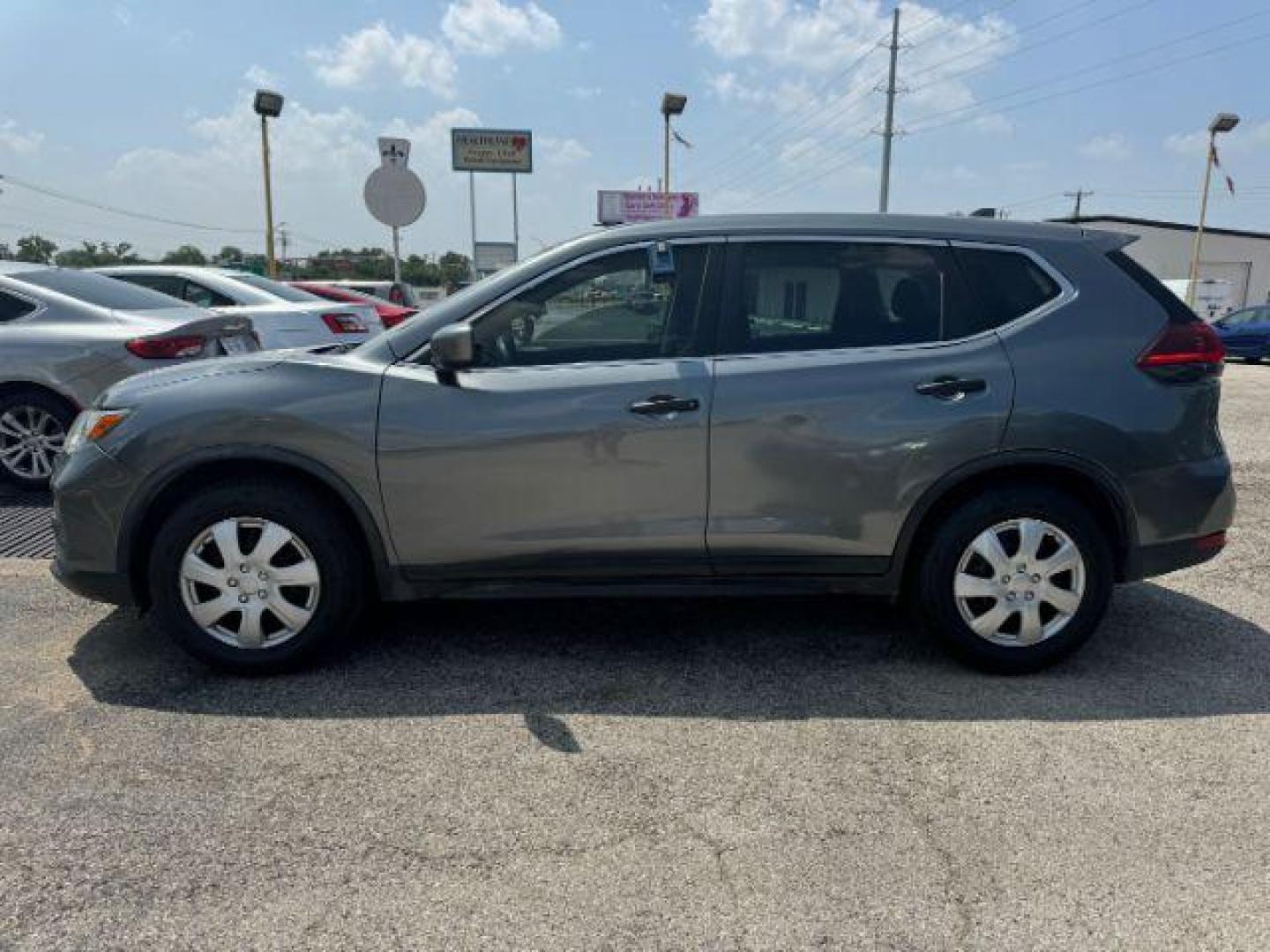 2019 GRAY Nissan Rogue S 2WD (JN8AT2MT7KW) with an 2.5L L4 DOHC 16V engine, Continuously Variabl transmission, located at 2715 W Pioneer Pkwy, Arlington, TX, 76013, (817) 265-9009, 32.710262, -97.153236 - Photo#2