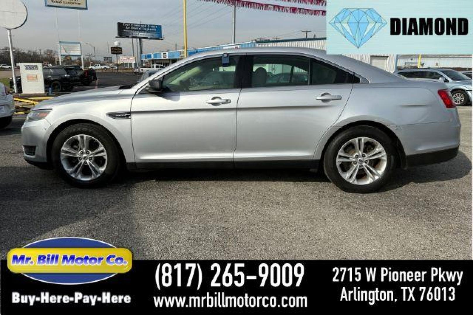 2016 SILVER Ford Taurus SE FWD (1FAHP2D8XGG) with an 3.5L V6 DOHC 24V engine, 6-Speed Automatic transmission, located at 2715 W Pioneer Pkwy, Arlington, TX, 76013, (817) 265-9009, 32.710262, -97.153236 - Photo#0