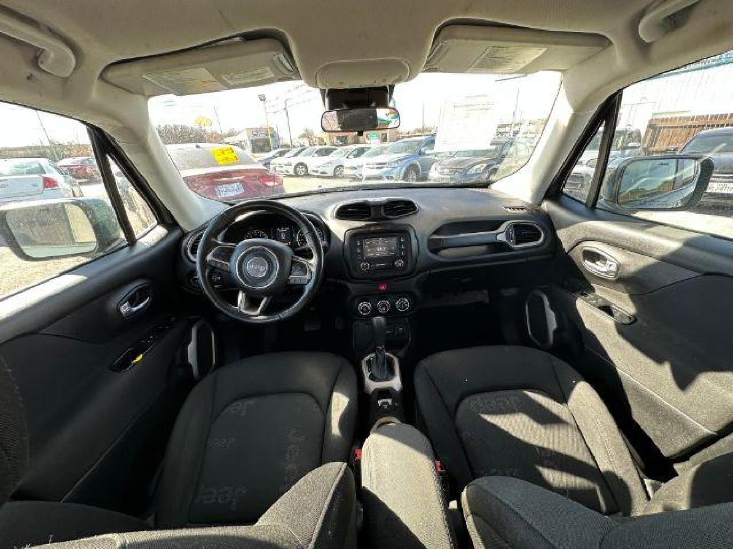 2017 GRAY Jeep Renegade Latitude FWD (ZACCJABB6HP) with an 2.4L L4 DOHC 16V engine, 6-Speed Manual transmission, located at 2715 W Pioneer Pkwy, Arlington, TX, 76013, (817) 265-9009, 32.710262, -97.153236 - Photo#10