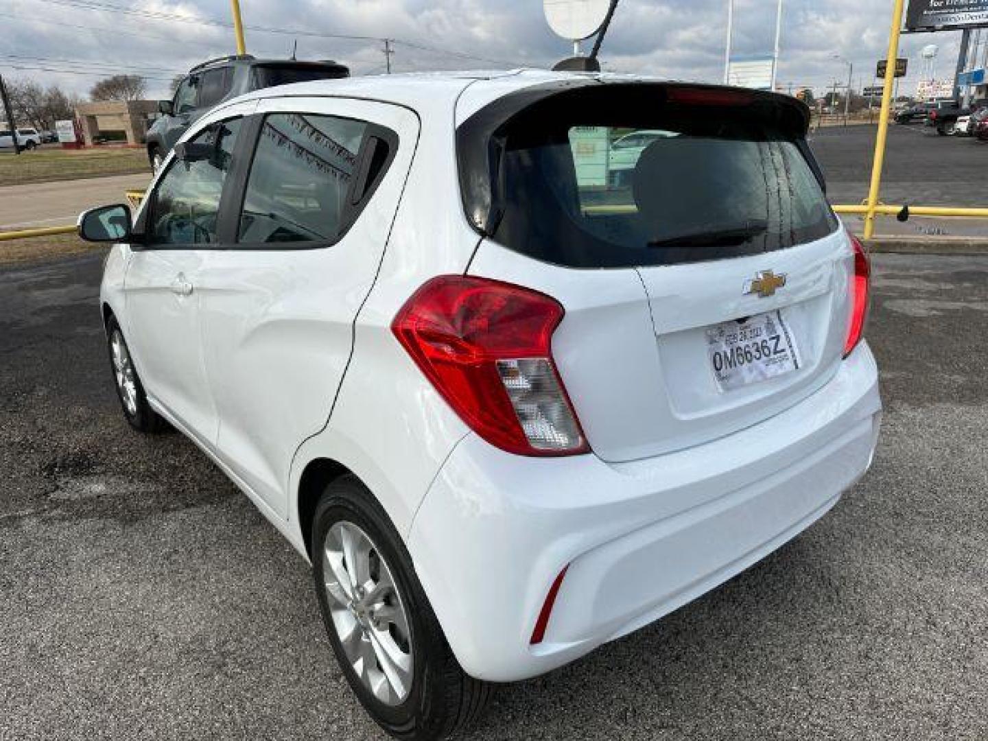 2020 WHITE Chevrolet Spark 1LT CVT (KL8CD6SA6LC) with an 1.4L L4 16V DOHC engine, Continuously Variabl transmission, located at 2715 W Pioneer Pkwy, Arlington, TX, 76013, (817) 265-9009, 32.710262, -97.153236 - Photo#7