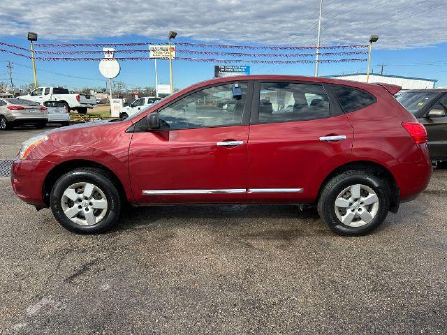 2011 Cayenne Red Pearl Nissan Rogue S 2WD (JN8AS5MT4BW) with an 2.5L L4 DOHC 16V engine, Continuously Variabl transmission, located at 2715 W Pioneer Pkwy, Arlington, TX, 76013, (817) 265-9009, 32.710262, -97.153236 - Photo#1