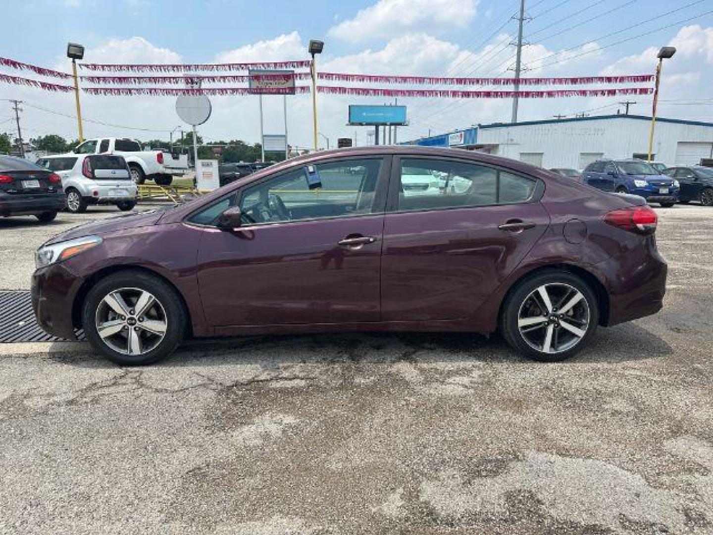 2018 RED Kia Forte LX 6M (3KPFL4A73JE) with an 2.0L L4 DOHC 16V engine, 6-Speed Manual transmission, located at 2715 W Pioneer Pkwy, Arlington, TX, 76013, (817) 265-9009, 32.710262, -97.153236 - Photo#19