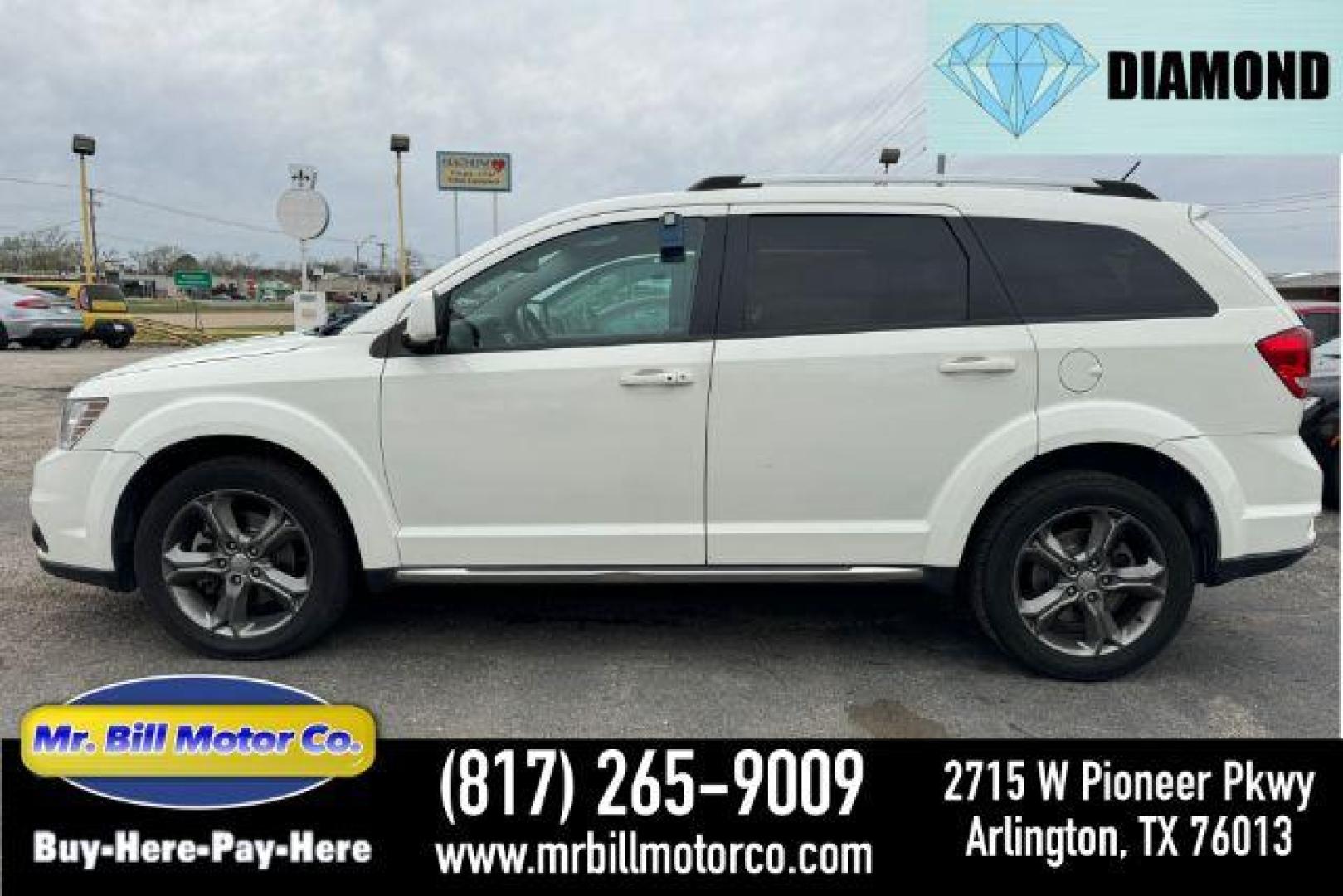 2017 WHITE Dodge Journey Crossroad FWD (3C4PDCGG7HT) with an 3.6L V6 DOHC 24V engine, 4-Speed Automatic transmission, located at 2715 W Pioneer Pkwy, Arlington, TX, 76013, (817) 265-9009, 32.710262, -97.153236 - Photo#0