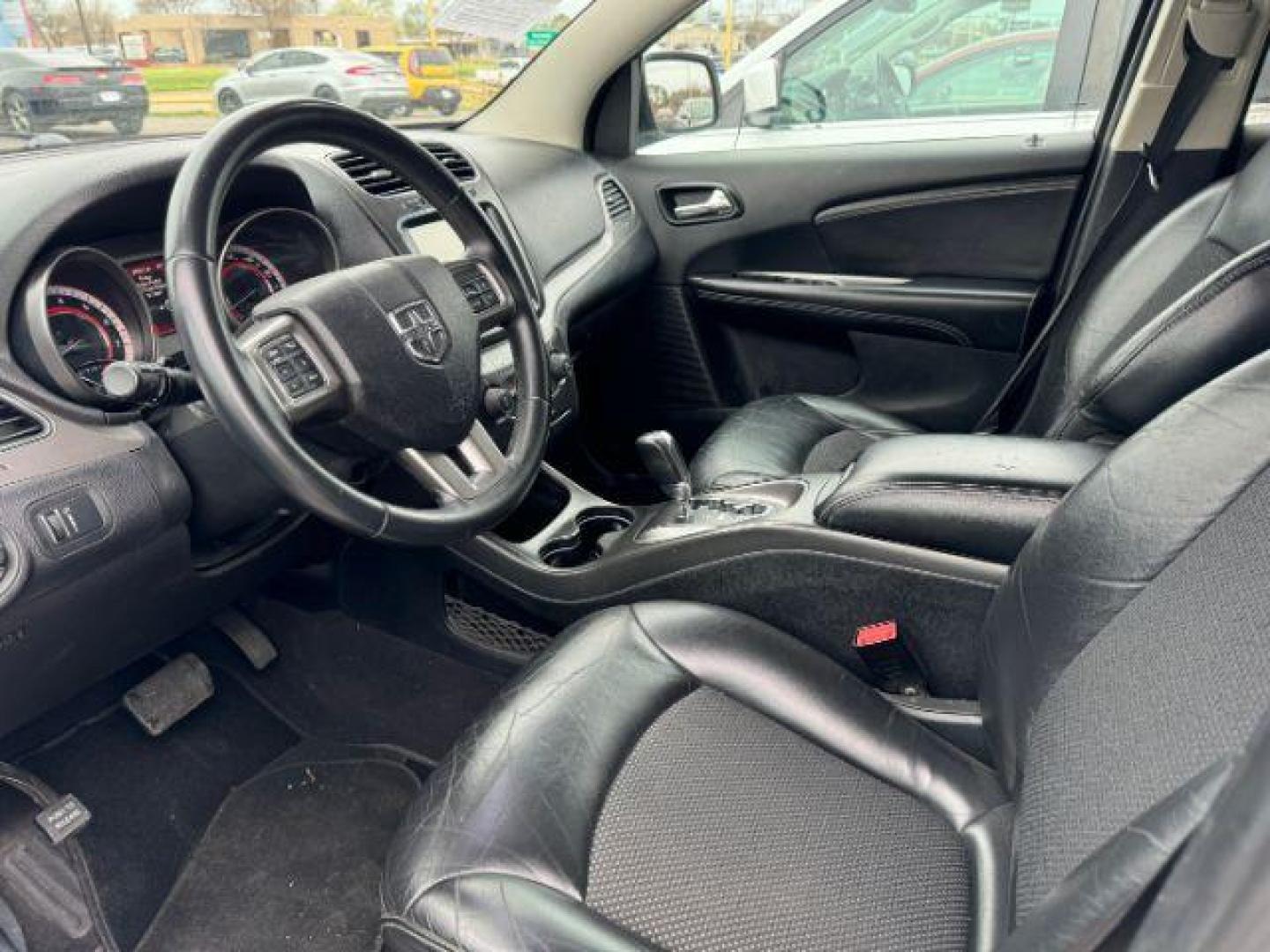 2017 WHITE Dodge Journey Crossroad FWD (3C4PDCGG7HT) with an 3.6L V6 DOHC 24V engine, 4-Speed Automatic transmission, located at 2715 W Pioneer Pkwy, Arlington, TX, 76013, (817) 265-9009, 32.710262, -97.153236 - Photo#15