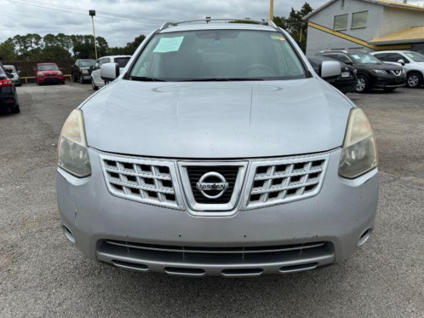 2010 SILVER Nissan Rogue SL 2WD (JN8AS5MT4AW) with an 2.5L L4 DOHC 16V engine, Continuously Variabl transmission, located at 2715 W Pioneer Pkwy, Arlington, TX, 76013, (817) 265-9009, 32.710262, -97.153236 - Photo#4