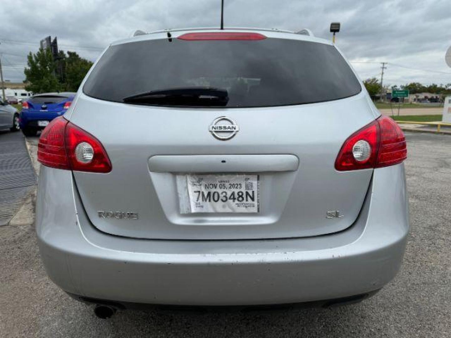 2010 SILVER Nissan Rogue SL 2WD (JN8AS5MT4AW) with an 2.5L L4 DOHC 16V engine, Continuously Variabl transmission, located at 2715 W Pioneer Pkwy, Arlington, TX, 76013, (817) 265-9009, 32.710262, -97.153236 - Photo#8