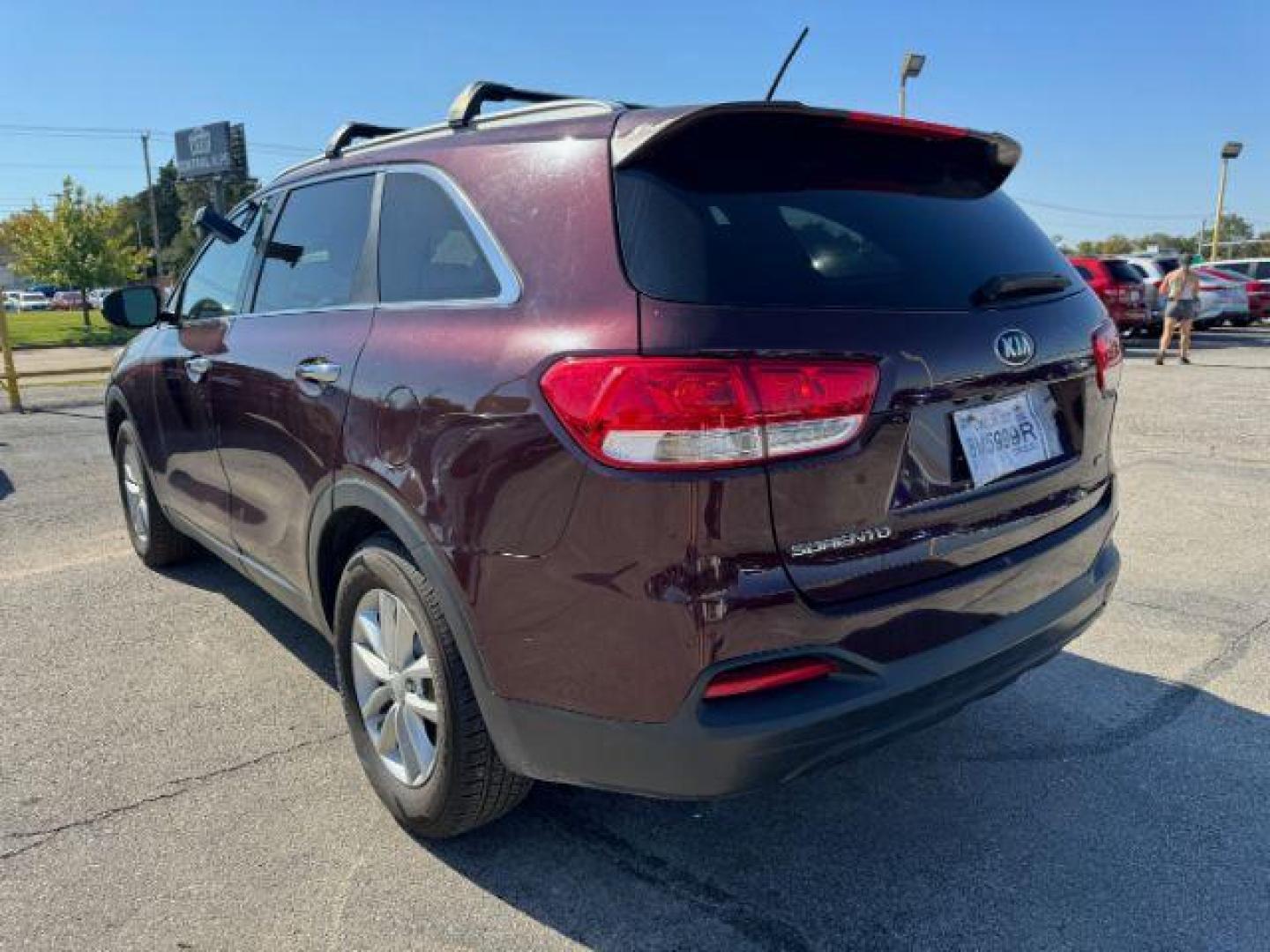 2016 PURPLE Kia Sorento LX 2WD (5XYPG4A34GG) with an 2.4L L4 DOHC 16V engine, 6-Speed Automatic transmission, located at 2715 W Pioneer Pkwy, Arlington, TX, 76013, (817) 265-9009, 32.710262, -97.153236 - Photo#9