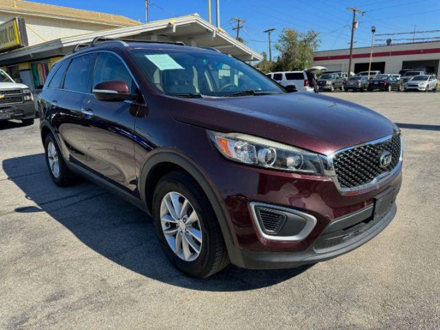 2016 PURPLE Kia Sorento LX 2WD (5XYPG4A34GG) with an 2.4L L4 DOHC 16V engine, 6-Speed Automatic transmission, located at 2715 W Pioneer Pkwy, Arlington, TX, 76013, (817) 265-9009, 32.710262, -97.153236 - Photo#5