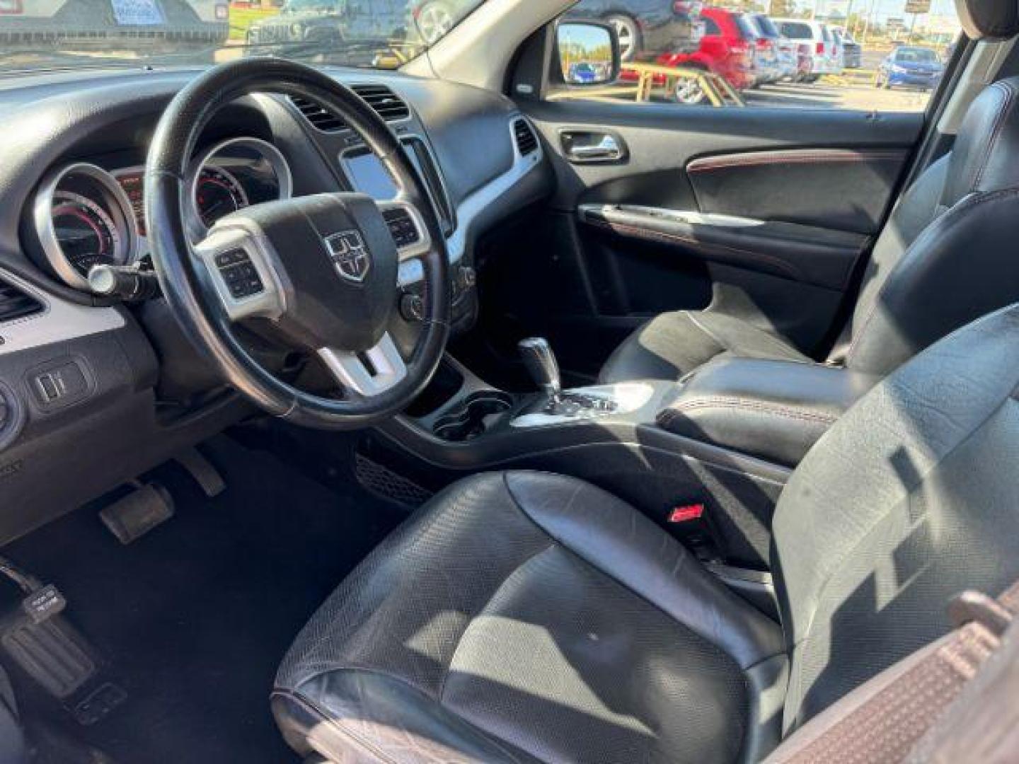 2018 SILVER Dodge Journey GT (3C4PDCEGXJT) with an 3.6L V6 DOHC 24V engine, 6-Speed Automatic transmission, located at 2715 W Pioneer Pkwy, Arlington, TX, 76013, (817) 265-9009, 32.710262, -97.153236 - Photo#18