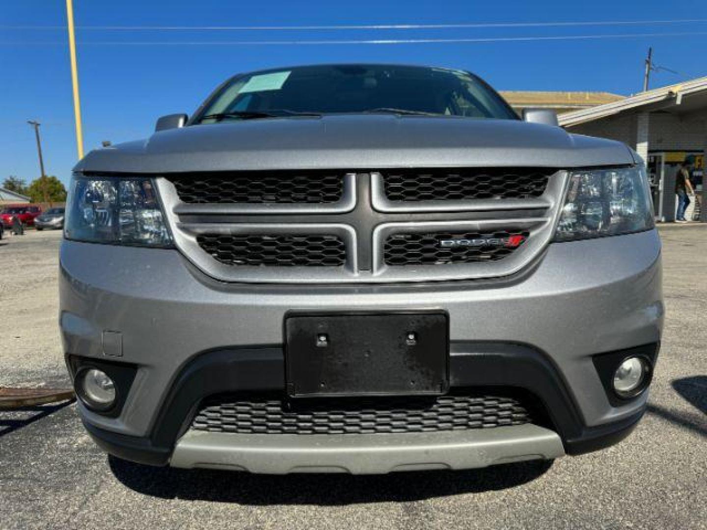 2018 SILVER Dodge Journey GT (3C4PDCEGXJT) with an 3.6L V6 DOHC 24V engine, 6-Speed Automatic transmission, located at 2715 W Pioneer Pkwy, Arlington, TX, 76013, (817) 265-9009, 32.710262, -97.153236 - Photo#4