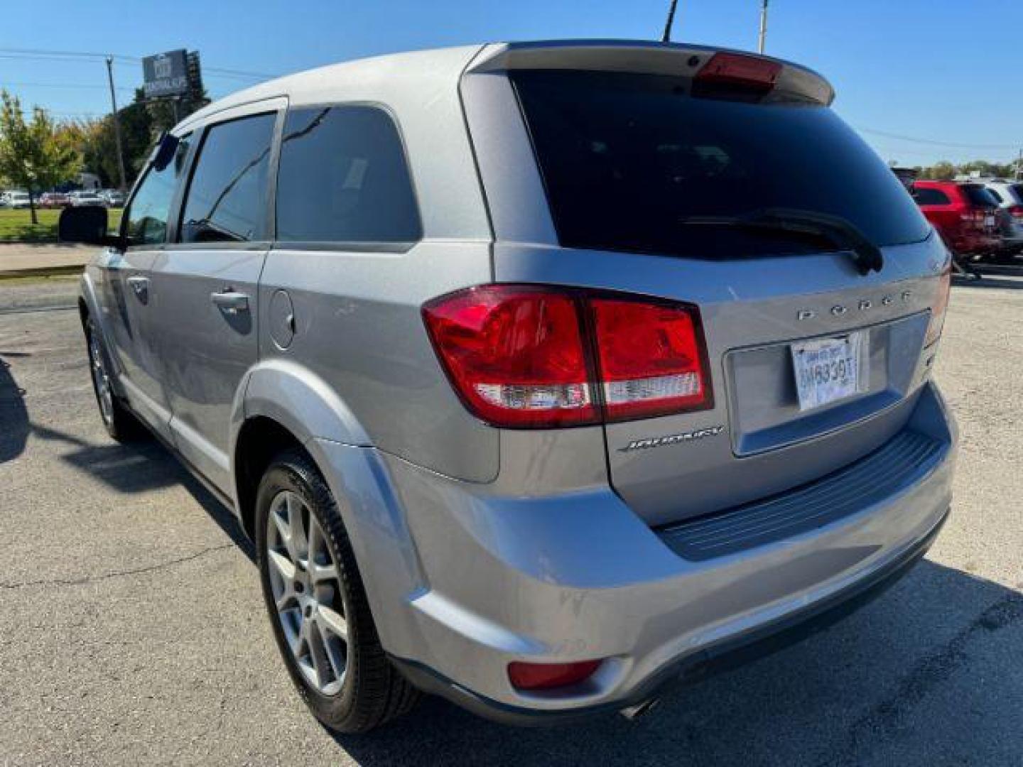 2018 SILVER Dodge Journey GT (3C4PDCEGXJT) with an 3.6L V6 DOHC 24V engine, 6-Speed Automatic transmission, located at 2715 W Pioneer Pkwy, Arlington, TX, 76013, (817) 265-9009, 32.710262, -97.153236 - Photo#8