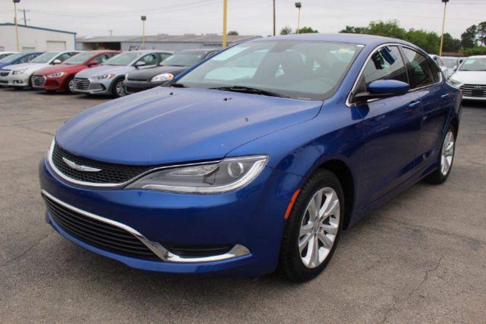 2016 BLUE Chrysler 200 Limited (1C3CCCAB6GN) with an 2.4L L4 DOHC 16V engine, 9-Speed Automatic transmission, located at 2715 W Pioneer Pkwy, Arlington, TX, 76013, (817) 265-9009, 32.710262, -97.153236 - Photo#2