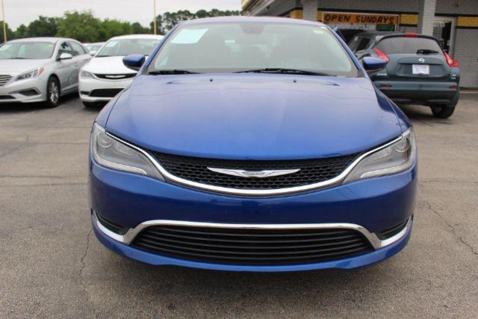 2016 BLUE Chrysler 200 Limited (1C3CCCAB6GN) with an 2.4L L4 DOHC 16V engine, 9-Speed Automatic transmission, located at 2715 W Pioneer Pkwy, Arlington, TX, 76013, (817) 265-9009, 32.710262, -97.153236 - Photo#3