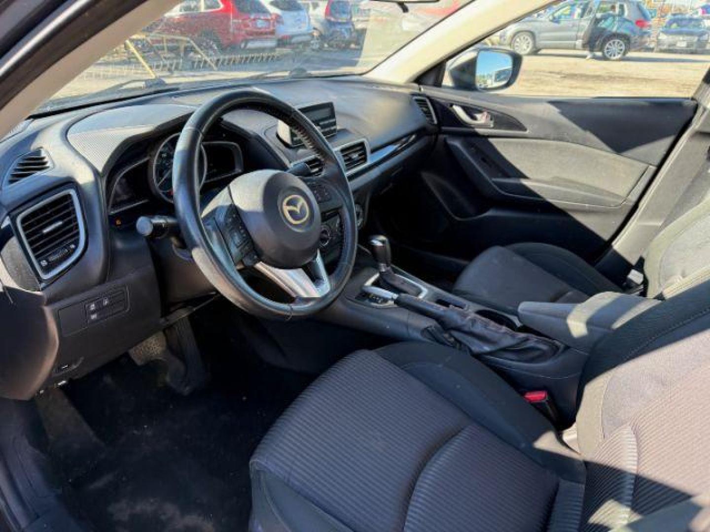 2014 GRAY Mazda MAZDA3 i Touring AT 4-Door (3MZBM1V74EM) with an 2.0L L4 DOHC 16V engine, 6-Speed Automatic transmission, located at 2715 W Pioneer Pkwy, Arlington, TX, 76013, (817) 265-9009, 32.710262, -97.153236 - Photo#15