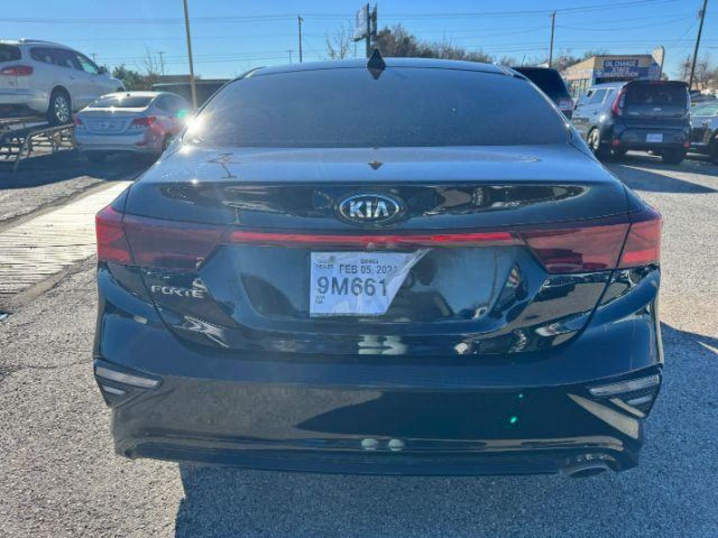 2020 BLACK Kia Forte FE (3KPF24AD3LE) with an 2.0L L4 DOHC 16V engine, Continuously Variable Transmission transmission, located at 2715 W Pioneer Pkwy, Arlington, TX, 76013, (817) 265-9009, 32.710262, -97.153236 - Photo#7