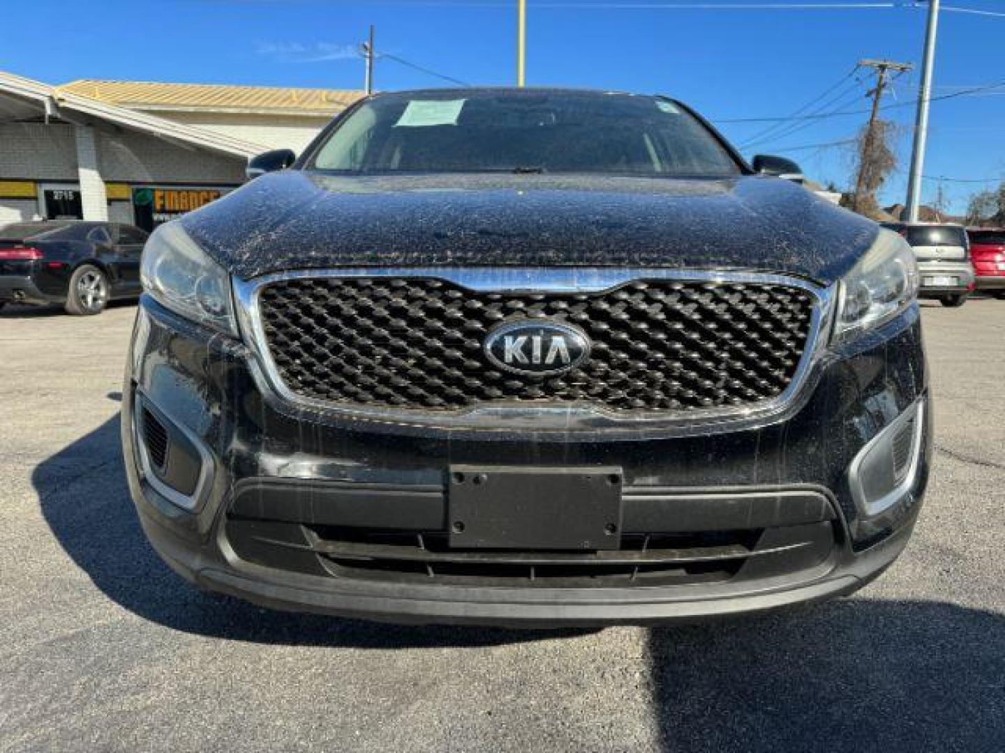 2016 BLACK Kia Sorento L 2WD (5XYPG4A31GG) with an 2.4L L4 DOHC 16V engine, 6-Speed Automatic transmission, located at 2715 W Pioneer Pkwy, Arlington, TX, 76013, (817) 265-9009, 32.710262, -97.153236 - Photo#4