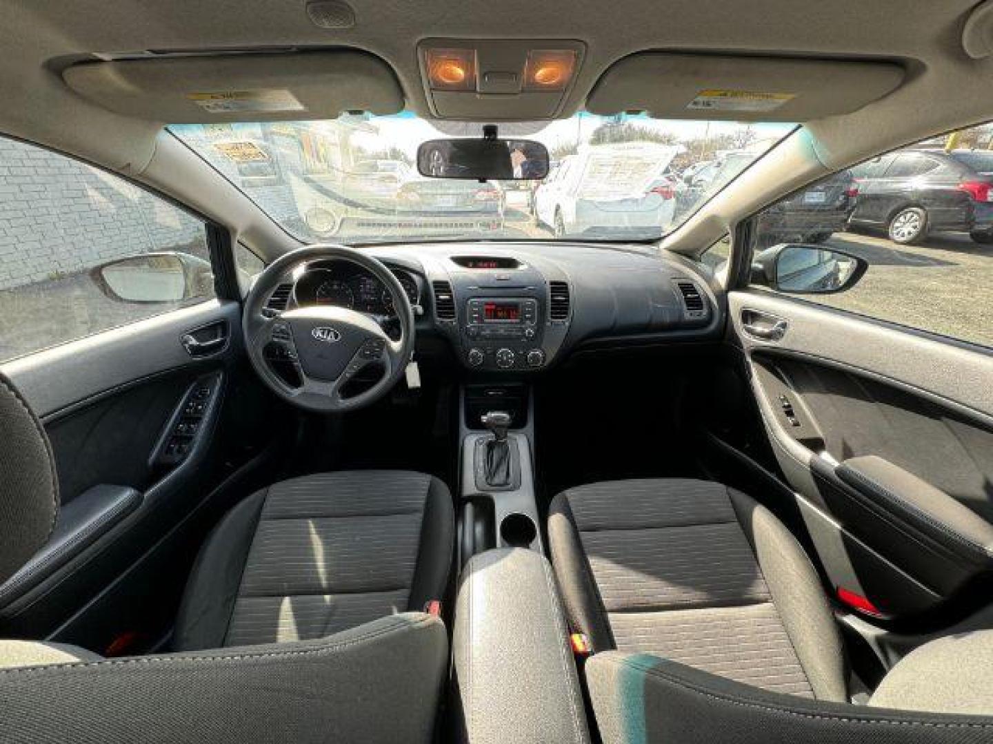 2014 GRAY Kia Forte EX (KNAFX4A65E5) with an 1.8L L4 DOHC 16V engine, 6-Speed Automatic transmission, located at 2715 W Pioneer Pkwy, Arlington, TX, 76013, (817) 265-9009, 32.710262, -97.153236 - Photo#15